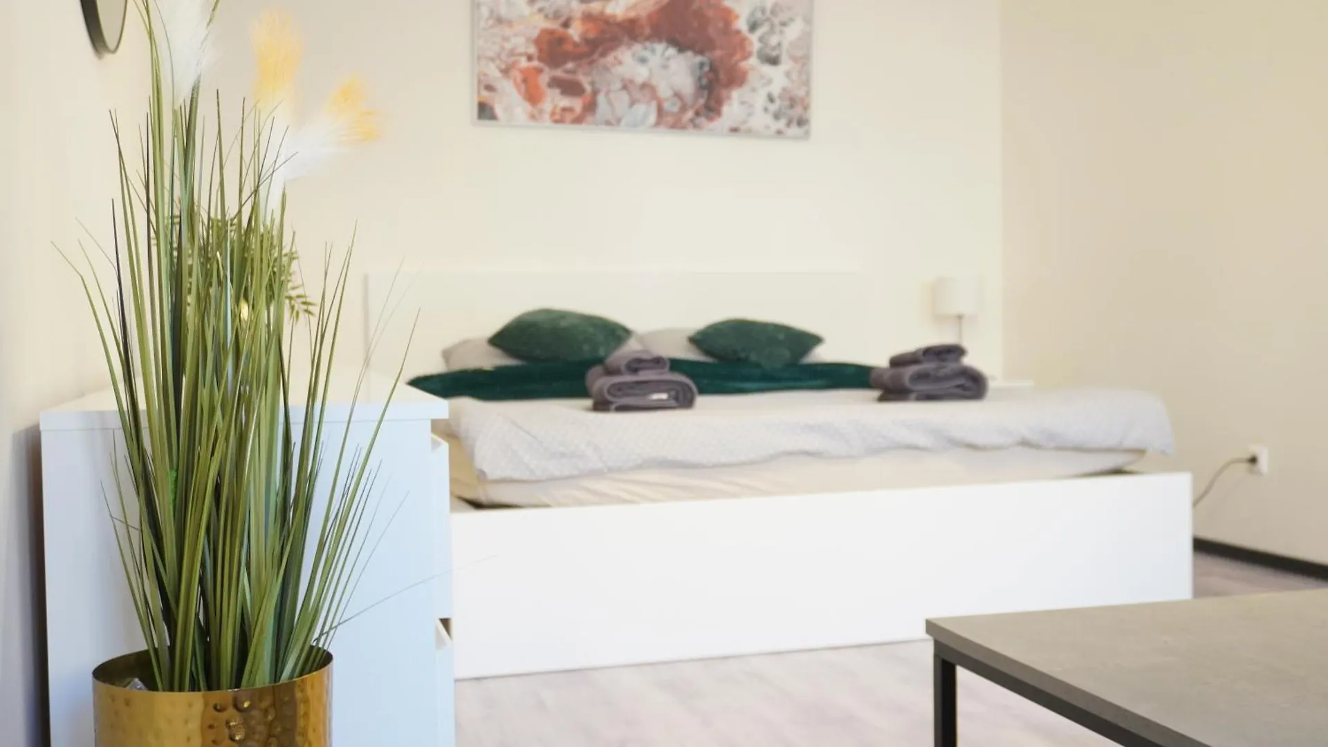 Апартаменты Flat With Balcony And Garage Прага