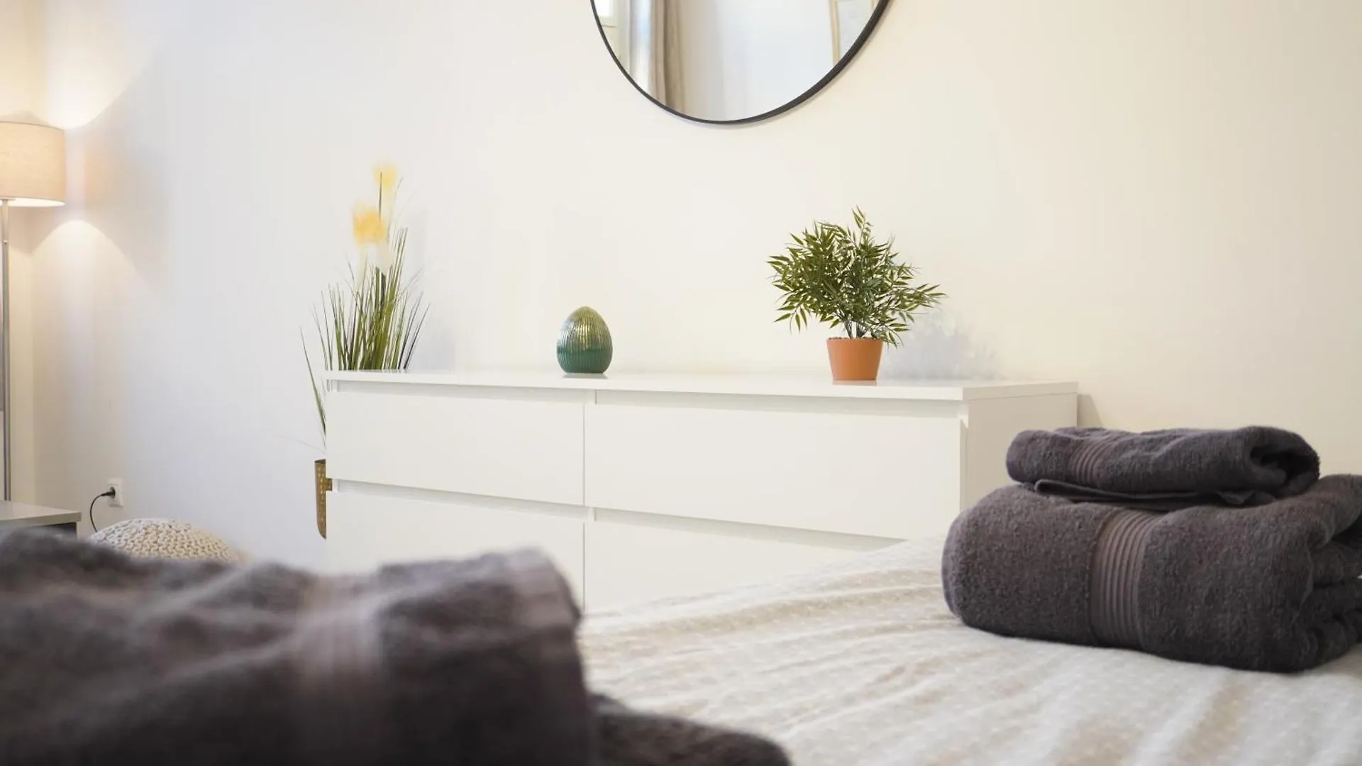 Flat With Balcony And Garage Apartment Prague 0*,