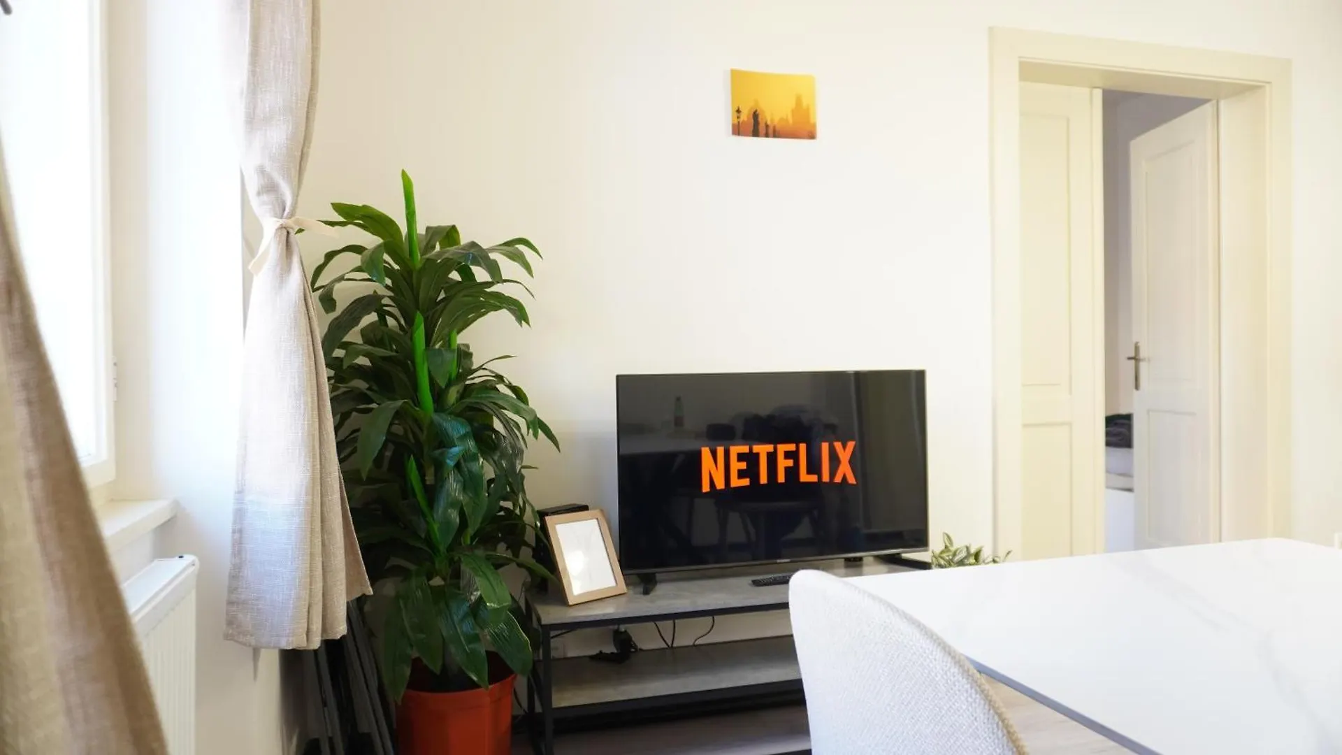 Flat With Balcony And Garage Apartment Prague